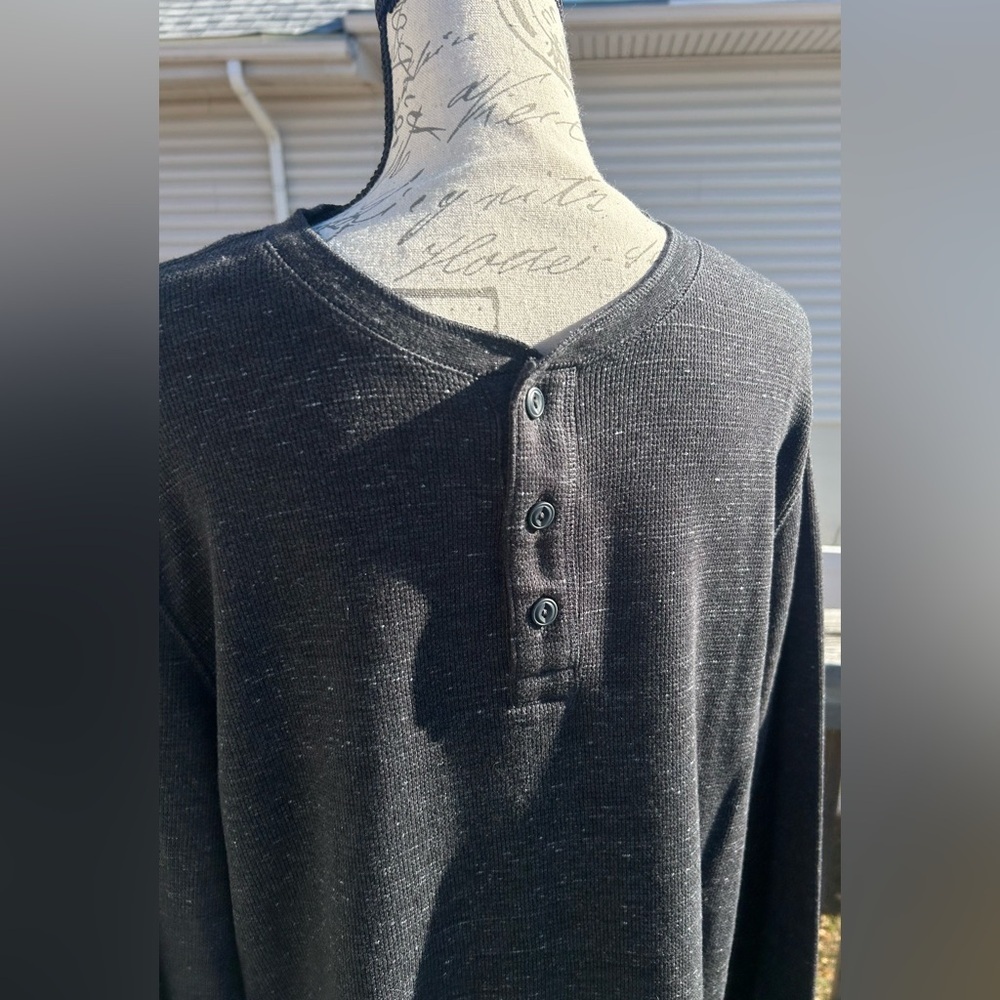 2FER BUNDLE!! Sonoma Men’s Textured Henley Long Sleeve Shirt Cream & Bla…​ - Picture 4 of 10